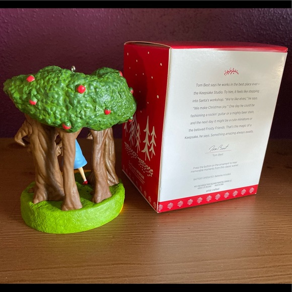 Wizard of Oz A Few Bad Apples Hallmark Ornament - Picture 3 of 3